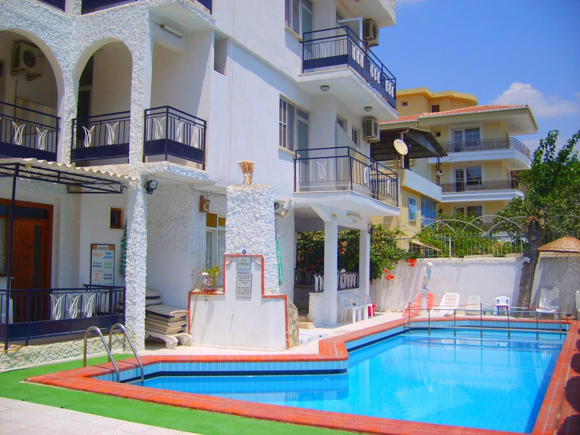 Villa Fortin Pension 쿠사다시 외부 사진